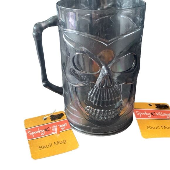 NEW Spooky Village 2013 Skull Mug Drink Cups! Lot of 5 Spook Up Your Party! - Picture 2 of 13